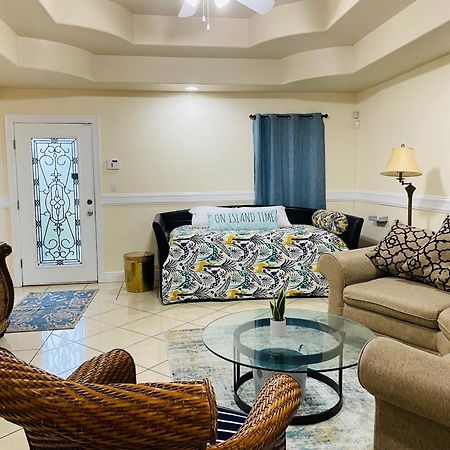 Brownsville Comfort 2 Bedroom 1 Bath , Spacious Kitchen And Outdoor Home Luaran gambar