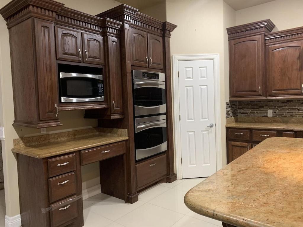 Brownsville Comfort 2 Bedroom 1 Bath , Spacious Kitchen And Outdoor Home Luaran gambar