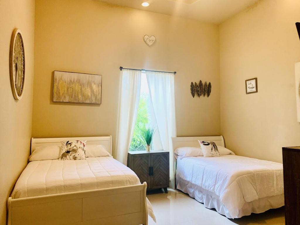 Brownsville Comfort 2 Bedroom 1 Bath , Spacious Kitchen And Outdoor Home Luaran gambar