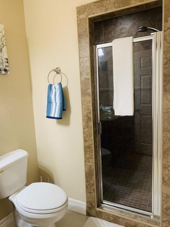 Brownsville Comfort 2 Bedroom 1 Bath , Spacious Kitchen And Outdoor Home Luaran gambar